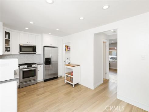 18  Heritage  , Irvine, CA