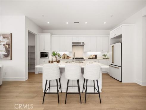 262  Maricopa  , Irvine, CA