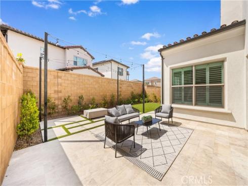 262  Maricopa  , Irvine, CA