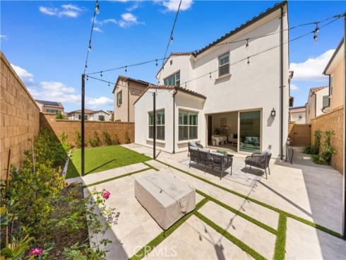 262  Maricopa  , Irvine, CA