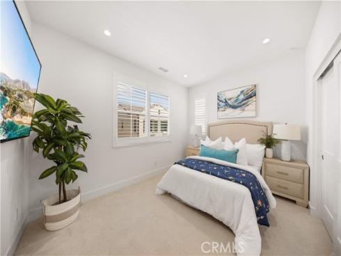 262  Maricopa  , Irvine, CA