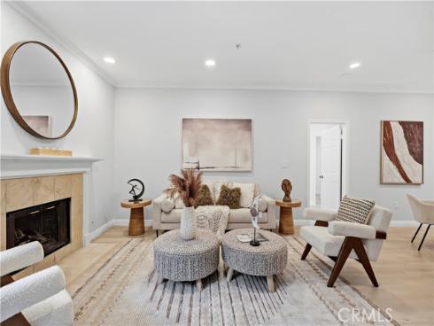 2253  Martin 106#  , Irvine, CA