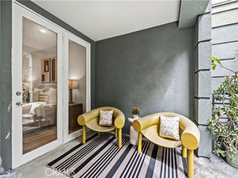 2253  Martin 106#  , Irvine, CA