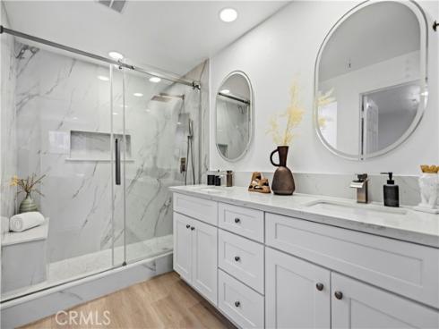 2253  Martin 106#  , Irvine, CA