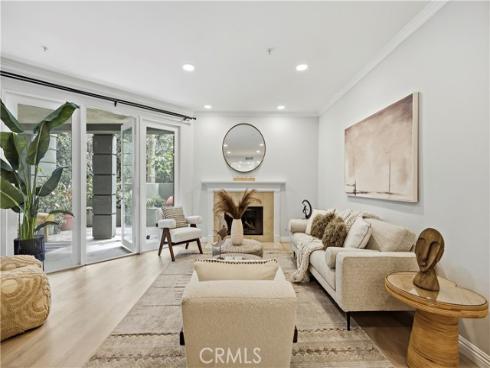 2253  Martin 106#  , Irvine, CA