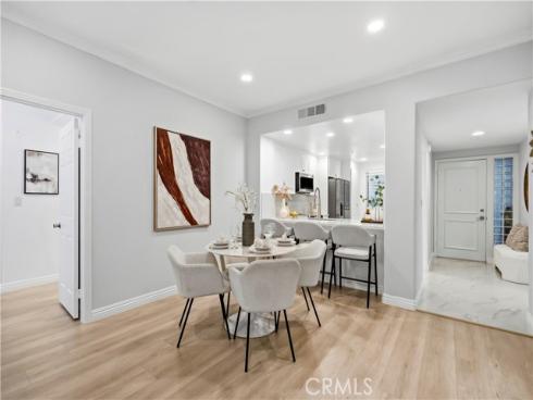 2253  Martin 106#  , Irvine, CA