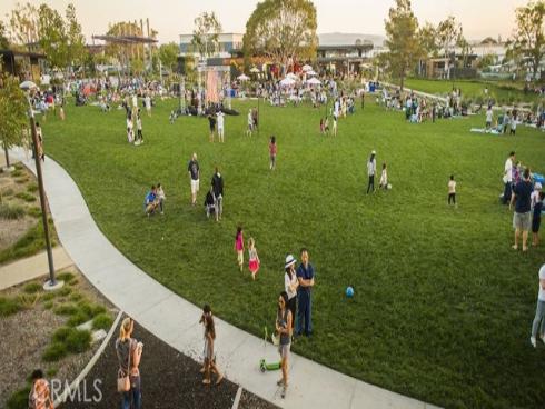 174 Scale , Irvine, CA