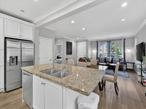 268  Overbrook  , Irvine, CA