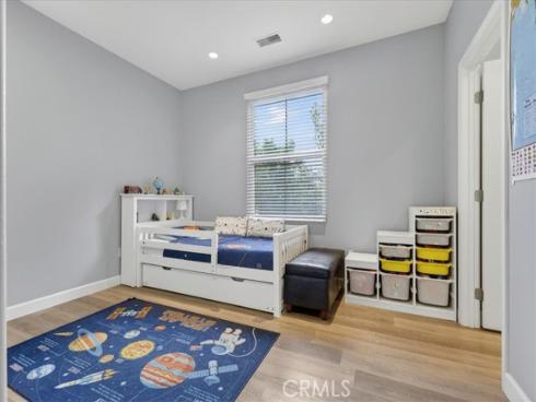 268  Overbrook  , Irvine, CA