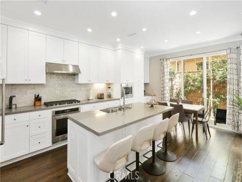 231  Rodeo  , Irvine, CA