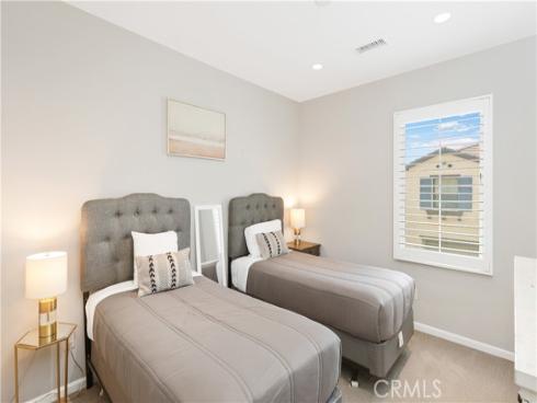 231  Rodeo  , Irvine, CA