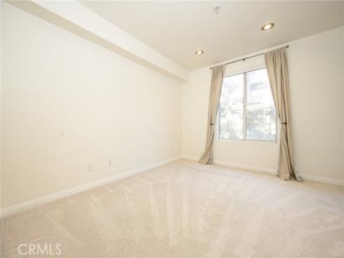 2233  Martin  311 , Irvine, CA