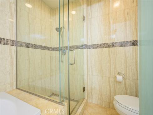 2233  Martin  311 , Irvine, CA