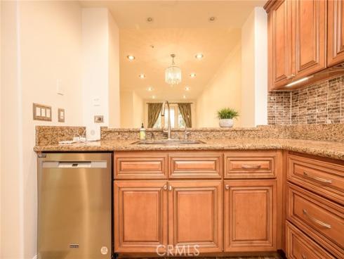 2233  Martin  311 , Irvine, CA