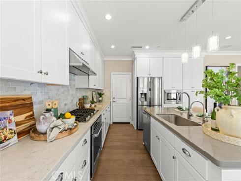 189  Rodeo  , Irvine, CA