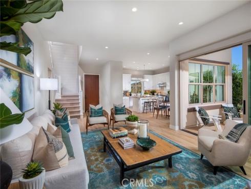 209  Birdseye  , Irvine, CA