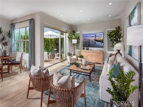 209  Birdseye  , Irvine, CA