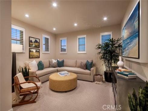 209  Birdseye  , Irvine, CA