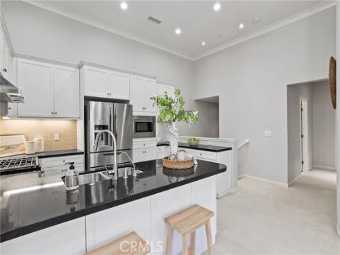 67  Kempton  , Irvine, CA