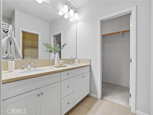 67  Kempton  , Irvine, CA