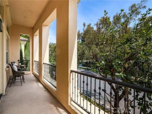 67  Kempton  , Irvine, CA