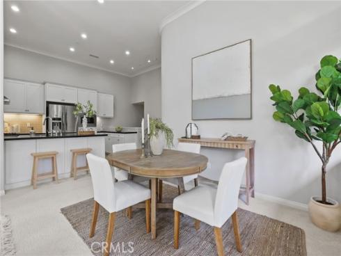 67  Kempton  , Irvine, CA