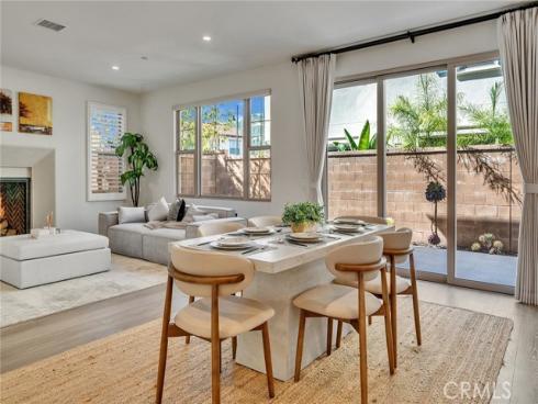 113  Bouquet  , Irvine, CA