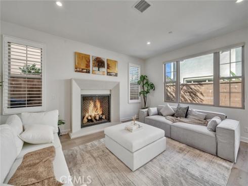 113  Bouquet  , Irvine, CA