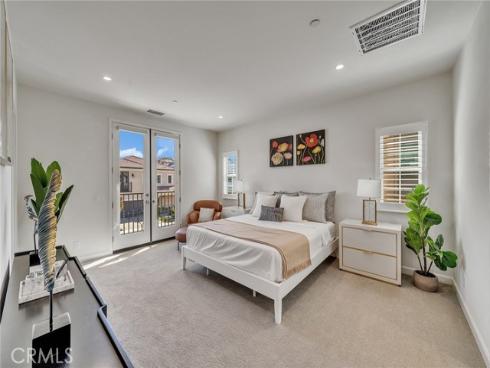 113  Bouquet  , Irvine, CA