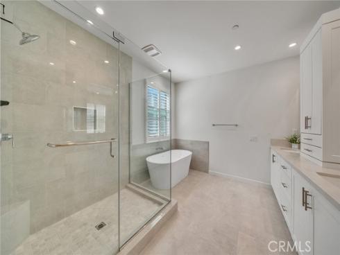 113  Bouquet  , Irvine, CA