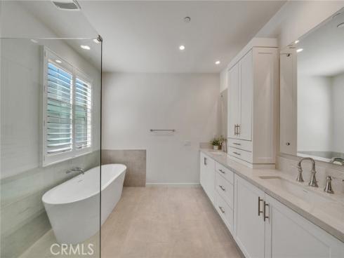 113  Bouquet  , Irvine, CA