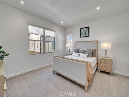 113  Bouquet  , Irvine, CA