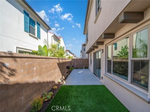 113  Bouquet  , Irvine, CA