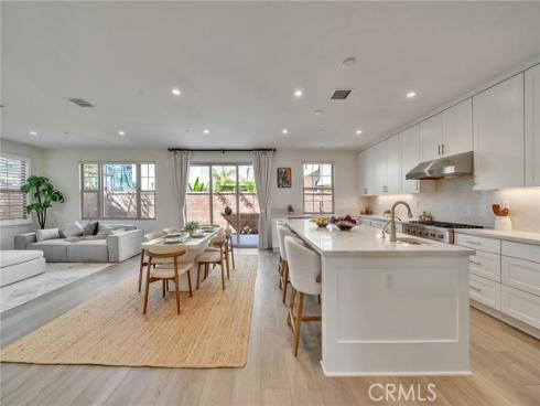 113  Bouquet  , Irvine, CA