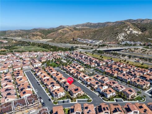 113  Bouquet  , Irvine, CA