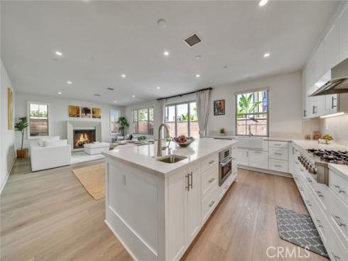 113  Bouquet  , Irvine, CA