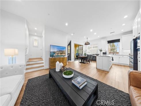 89  Kestrel  , Irvine, CA