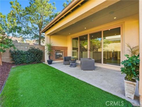 217  Compass  , Irvine, CA