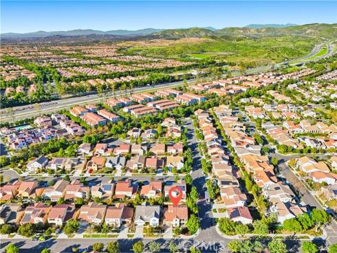 217  Compass  , Irvine, CA