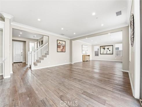 217  Compass  , Irvine, CA