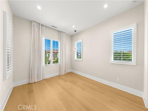 125  Prestigo  , Irvine, CA