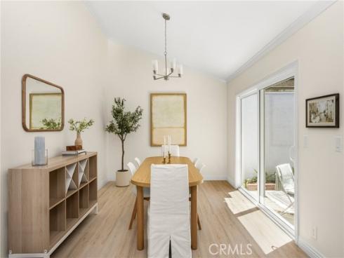 12  Blackswan  , Irvine, CA