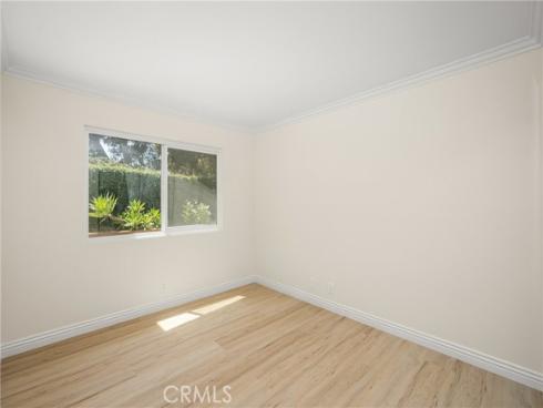 12  Blackswan  , Irvine, CA