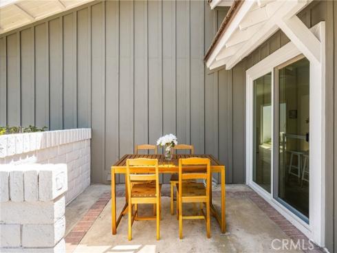 12  Blackswan  , Irvine, CA