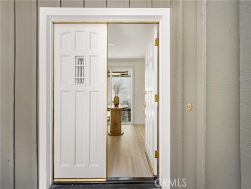 12  Blackswan  , Irvine, CA