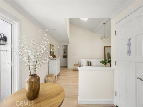 12  Blackswan  , Irvine, CA