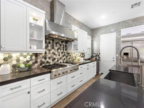 53  Lunar  , Irvine, CA