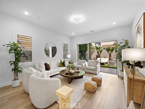 53  Lunar  , Irvine, CA