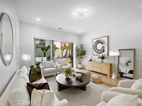 53  Lunar  , Irvine, CA