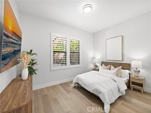 53  Lunar  , Irvine, CA